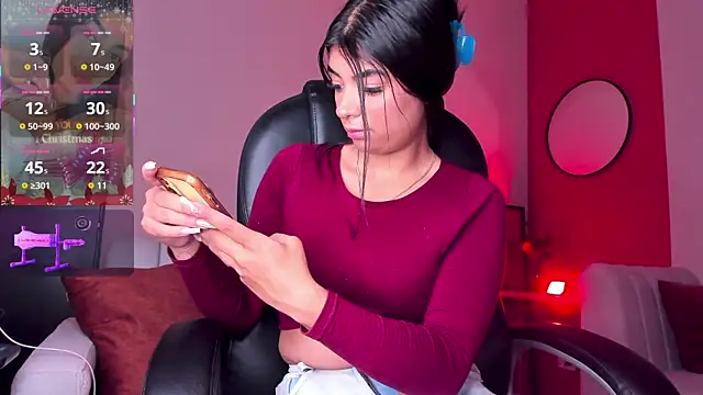 Tianna rossi online show from December 2025 04:32:01 AM