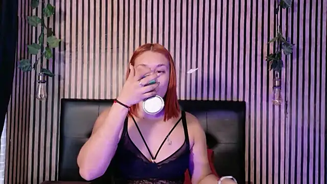 Sophie new25 online show from November 2025 01:10:01 PM