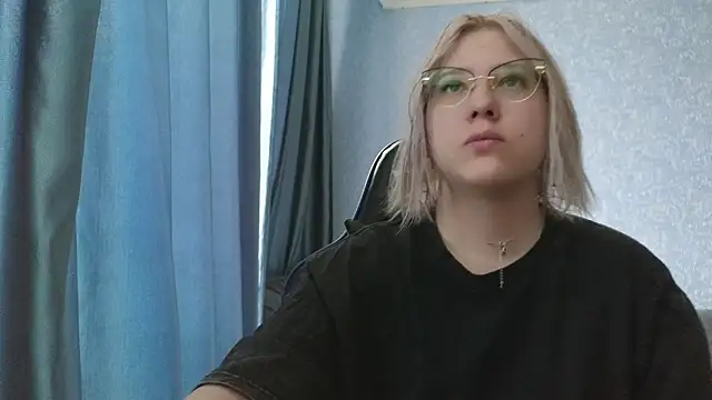 HotBrandyX online show from April 2026 04:28:01 AM