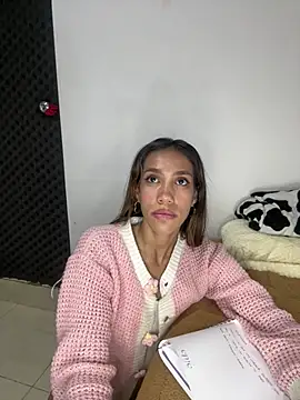 zoe storm online show from March 2025 03:50:01 AM