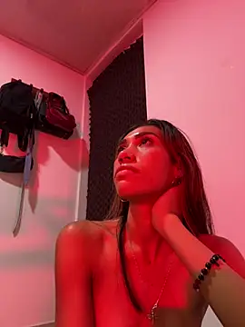 zoe storm online show from March 2025 03:59:02 AM