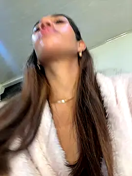 zoe storm online show from September 2025 09:53:01 PM