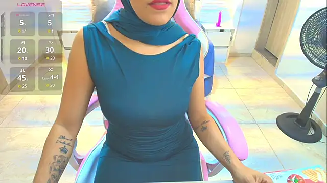 Snapshot of Zulema_hamdi chatting on March 2025 11:06:02 AM Zulema hamdi online show from March 2025 11:06:02 AM