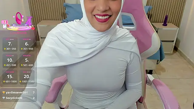 Snapshot of Zulema_hamdi chatting on March 2025 02:27:01 AM Zulema hamdi online show from March 2025 02:27:01 AM