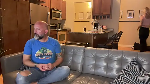 Snapshot of Officiallyonlytams chatting on November 2025 01:59:01 AM Officiallyonlytams online show from November 2025 01:59:01 AM