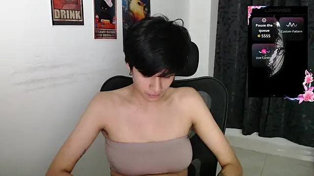 Snapshot of Dha_lia0 chatting on October 2025 08:51:01 PM Dha lia0 online show from October 2025 08:51:01 PM