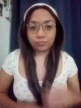 Snapshot of criscrispdv chatting on April 2026 01:42:02 AM criscrispdv online show from April 2026 01:42:02 AM