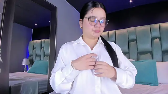 ValeriaOrtega online show from February 2025 11:44:02 AM