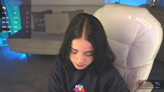 Nicole Foxx  online show from March 2026 08:06:02 PM