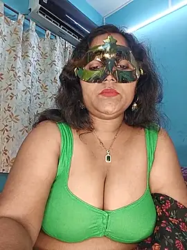Snapshot of hevensex143 chatting on May 2026 08:25:02 PM hevensex143 online show from May 2026 08:25:02 PM