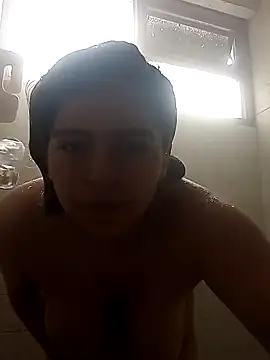 Kitten Cam online show from November 2025 03:56:02 PM