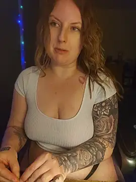 TattedMamaXOXO online show from July 2026 02:48:02 AM