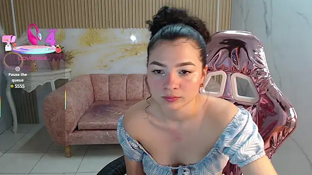 shalon diaz s online show from March 2025 11:16:01 PM