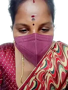 Snapshot of Tamil_queen1 chatting on January 2025 07:43:02 AM Tamil queen1 online show from January 2025 07:43:02 AM