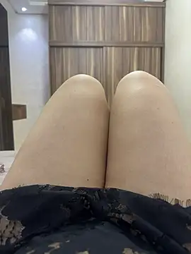 Ayochaa online show from May 2026 11:31:01 PM