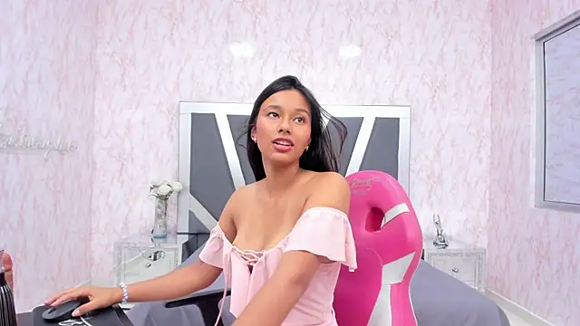 LIA SWAN  online show from February 2025 07:15:02 AM