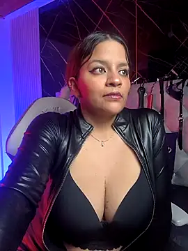 victoria  floyd online show from April 2026 09:50:02 PM