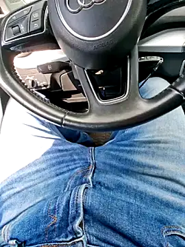 Snapshot of Nzino1983 chatting on March 2026 10:21:01 AM Nzino1983 online show from March 2026 10:21:01 AM