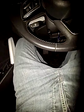 Snapshot of Nzino1983 chatting on March 2026 05:49:01 PM Nzino1983 online show from March 2026 05:49:01 PM