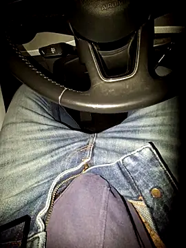 Snapshot of Nzino1983 chatting on March 2026 06:25:02 PM Nzino1983 online show from March 2026 06:25:02 PM