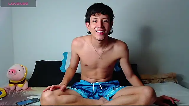 Snapshot of cute_mathew chatting on March 2025 04:02:02 AM cute mathew online show from March 2025 04:02:02 AM