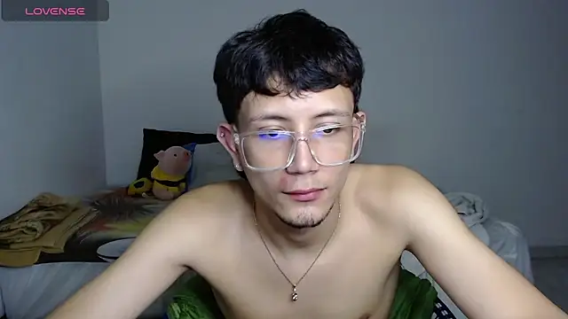 Snapshot of cute_mathew chatting on March 2025 11:26:01 PM cute mathew online show from March 2025 11:26:01 PM