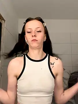 Snapshot of Ciara2004 chatting on November 2025 11:10:02 AM Ciara2004 online show from November 2025 11:10:02 AM