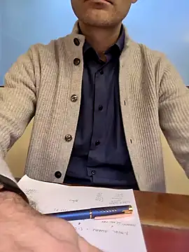 AvvocatoPorco online show from January 2025 09:18:02 AM