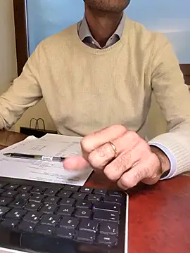 AvvocatoPorco online show from October 2025 10:05:02 AM