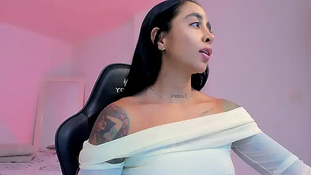 sophierooy22 online show from March 2026 01:07:02 AM