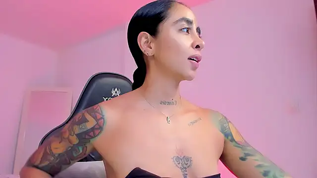 Snapshot of sophierooy22 chatting on May 2026 10:49:02 PM sophierooy22 online show from May 2026 10:49:02 PM