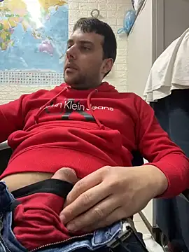 Snapshot of Greeneyes0820 chatting on January 2025 12:00:01 PM Greeneyes0820 online show from January 2025 12:00:01 PM