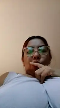 Snapshot of brithany_olson25 chatting on February 2025 10:55:02 AM brithany olson25 online show from February 2025 10:55:02 AM