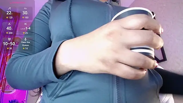 Snapshot of Sophia_waalker__1 chatting on February 2025 05:49:02 PM Sophia waalker 1 online show from February 2025 05:49:02 PM