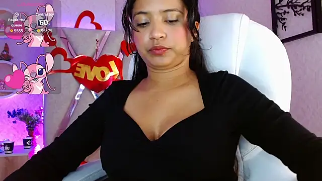 Snapshot of Sophia_waalker__1 chatting on February 2025 05:20:02 PM Sophia waalker 1 online show from February 2025 05:20:02 PM