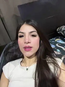 Snapshot of thompsonabella666 chatting on February 2025 06:48:01 PM thompsonabella666 online show from February 2025 06:48:01 PM