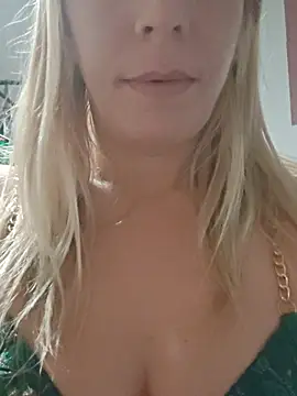 SweetyNinaOff1 online show from October 2025 12:22:01 AM