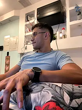 Thonny-becker online show from November 2025 11:14:01 PM