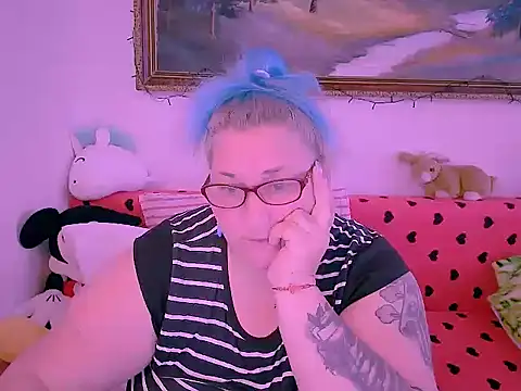 mayamayx online show from November 2025 10:36:01 AM