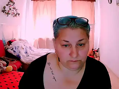 Snapshot of mayamayx chatting on April 2026 09:21:02 AM mayamayx online show from April 2026 09:21:02 AM