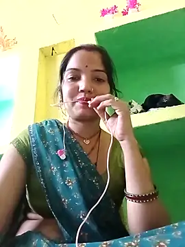 Bhuvi Bedi online show from February 2025 04:35:02 PM