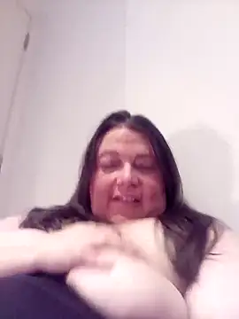 Snapshot of HotHornyEmmaX chatting on February 2025 10:32:01 PM HotHornyEmmaX online show from February 2025 10:32:01 PM