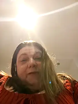 Snapshot of HotHornyEmmaX chatting on April 2026 05:19:01 AM HotHornyEmmaX online show from April 2026 05:19:01 AM