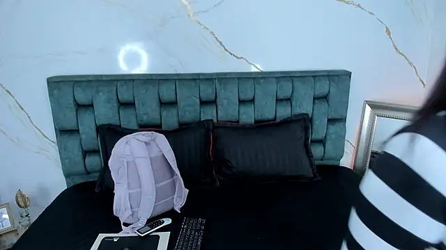 fierygroup online show from November 2025 12:54:02 AM