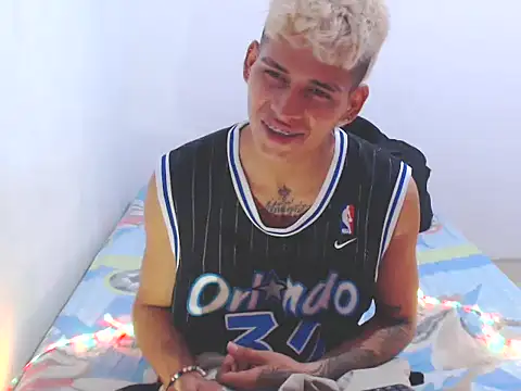 lu nastyboy18 online show from February 2025 05:05:01 AM