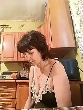 Snapshot of Laura_Kiss chatting on January 2025 06:13:02 AM Laura Kiss online show from January 2025 06:13:02 AM
