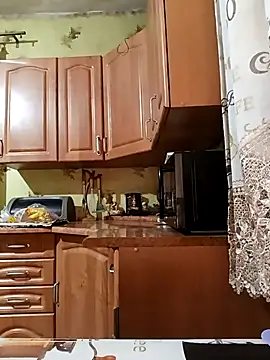 Laura Kiss online show from January 2026 04:44:01 PM