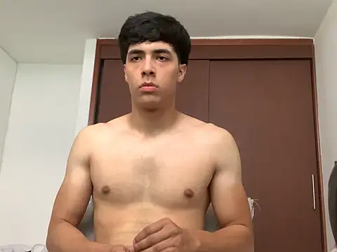 Snapshot of max_ryderr chatting on February 2025 08:17:02 PM max ryderr online show from February 2025 08:17:02 PM