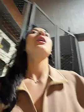 fiorella paris online show from April 2026 01:38:02 AM