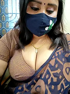 Queenflowerr online show from April 2026 07:11:01 AM